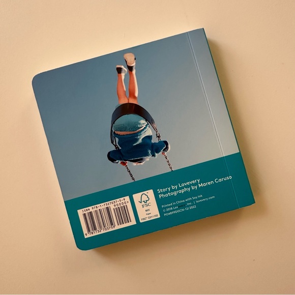 Lovevery | Max and Nana Go to the Park Boardbook - Picture 4 of 5